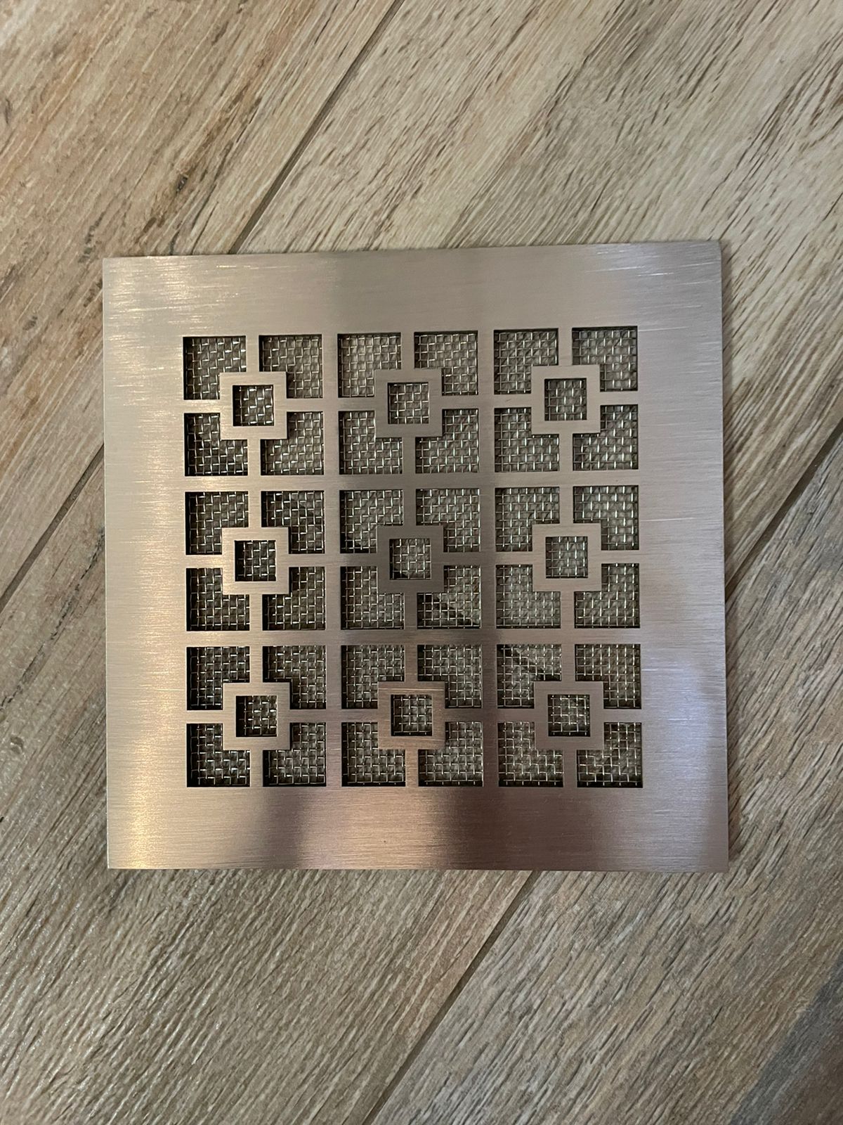 Вентиляционная решетка из шлифованной нержавейки NR 01 150х150